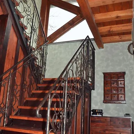 ゲストハウス Granarollo Pizzeria